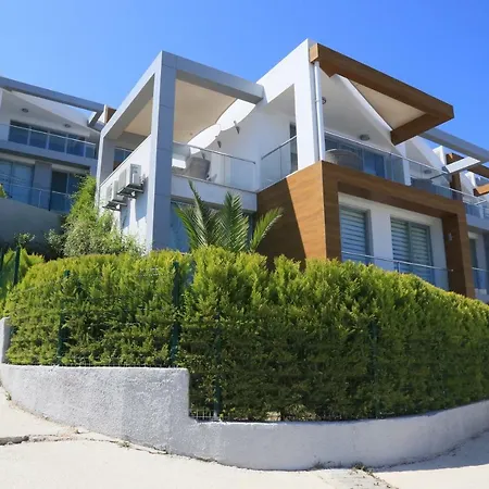 Bodrum Adabuku Luks 2+1 Ozel Plaj Ve Havuzlu Villa *